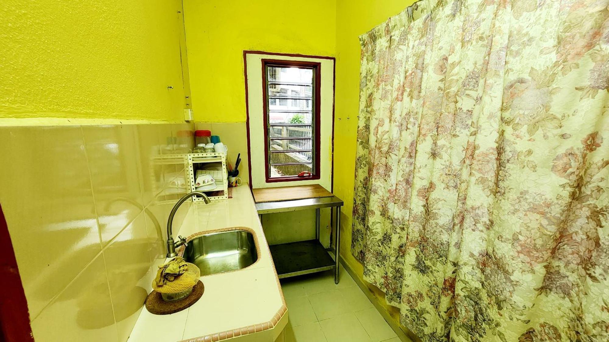 Lagenda Resthouse Cenang Beach Pantai Cenang  Exterior photo